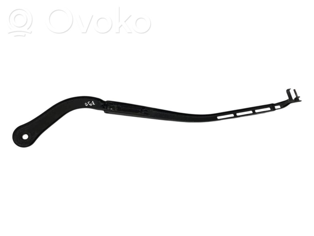 Windshield wiper arm