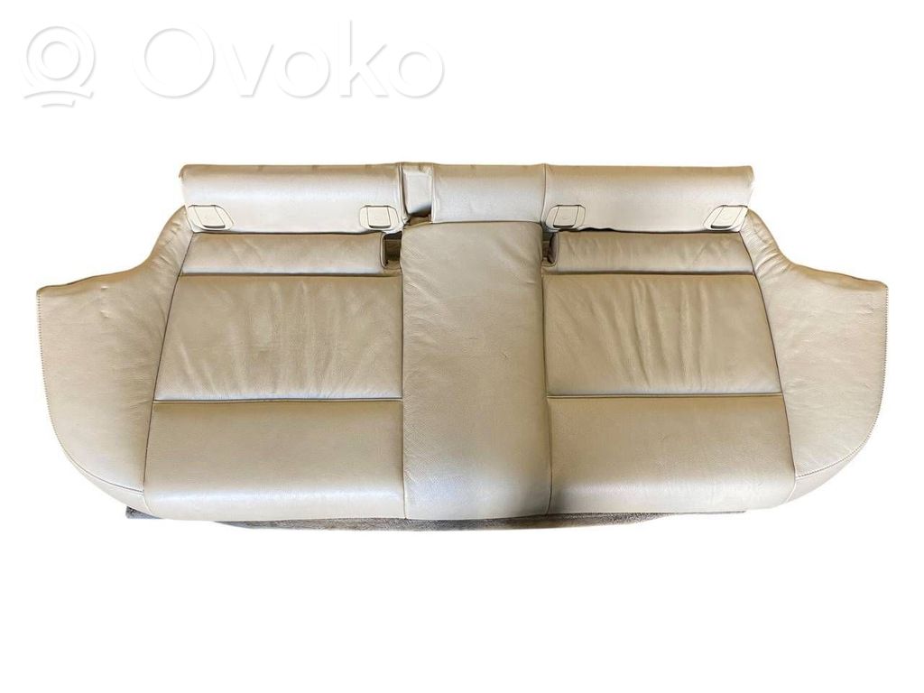 Salona daļu komplekts