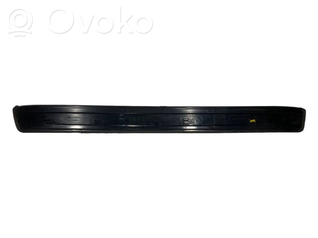 Front sill trim (inner)