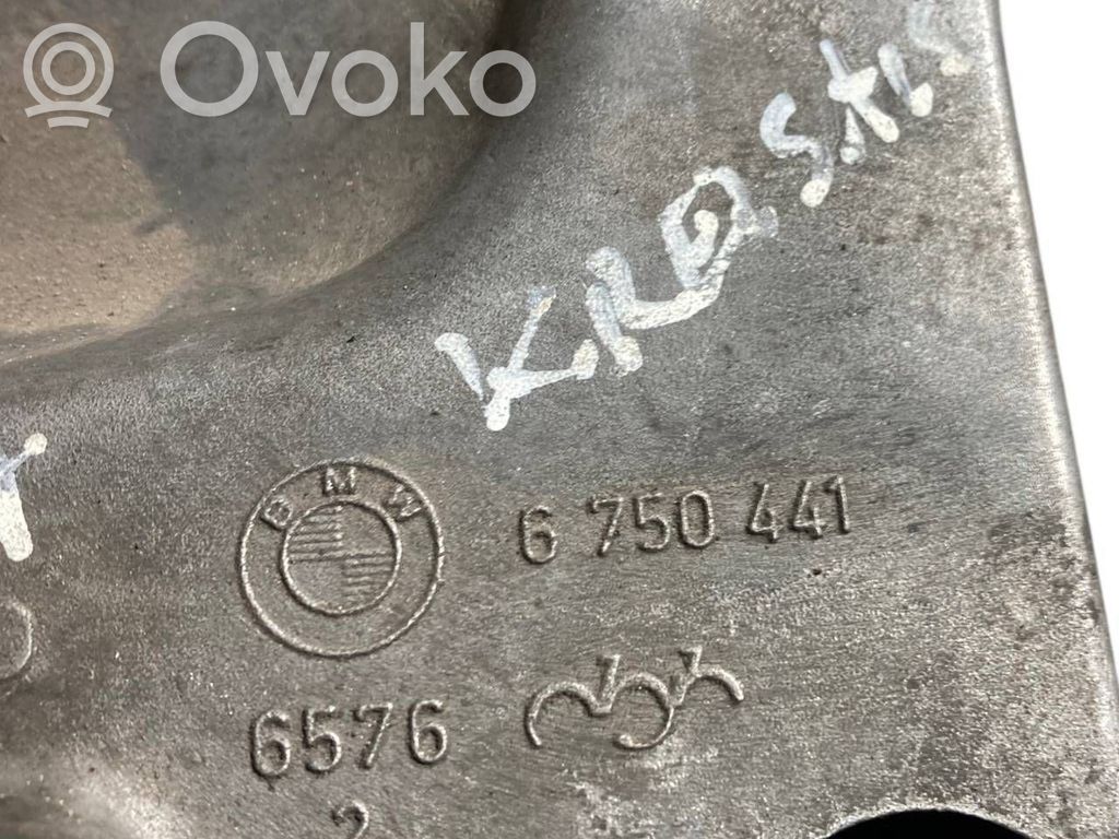 Dzinēja nostiprināšanas stiprinājums-kronšteins