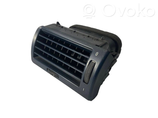Side air grille