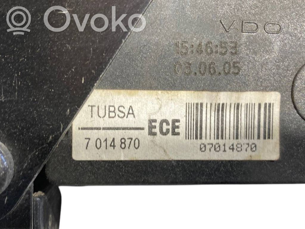 Aizmugurējā pārsega slēdzene