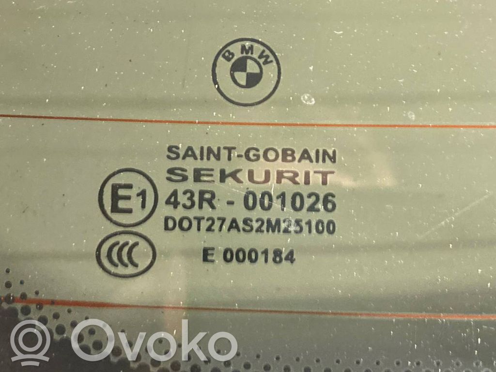 Aizmugurējais stikls