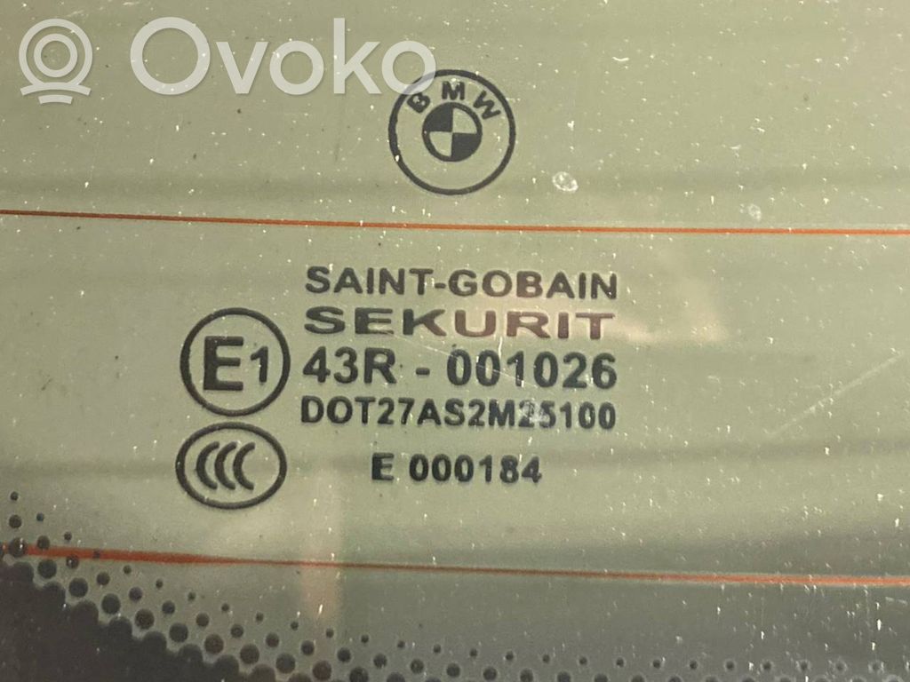 Заднее окно