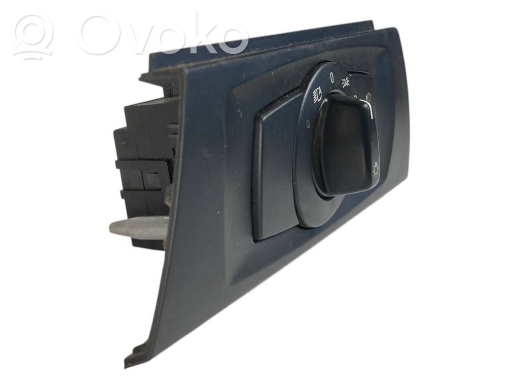 Headlight switch