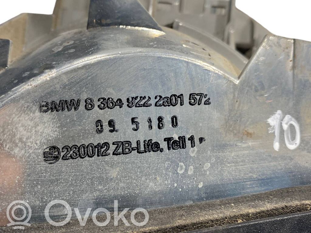 Aizmugurējais lukturis virsbūvē