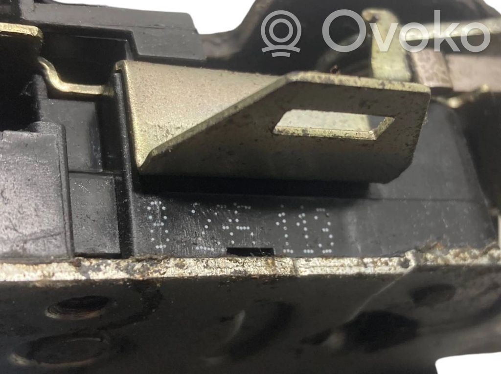 Aizmugurē slēdzene