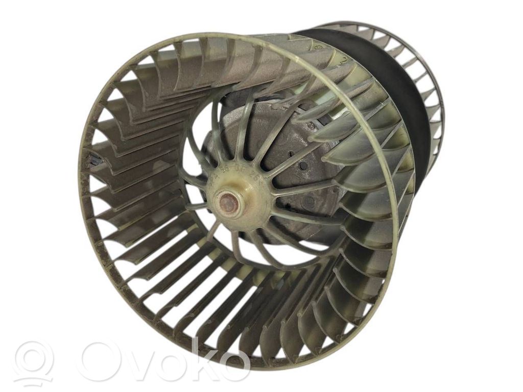 Mazā radiatora ventilators