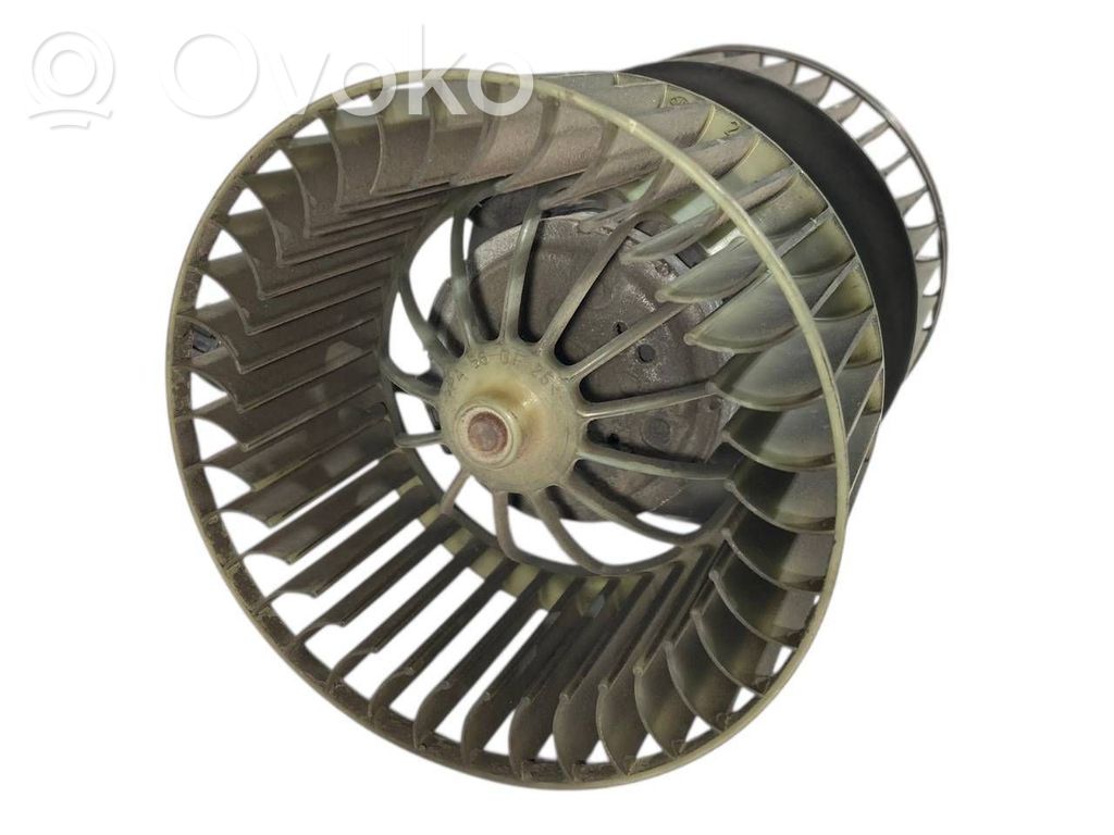Mazā radiatora ventilators