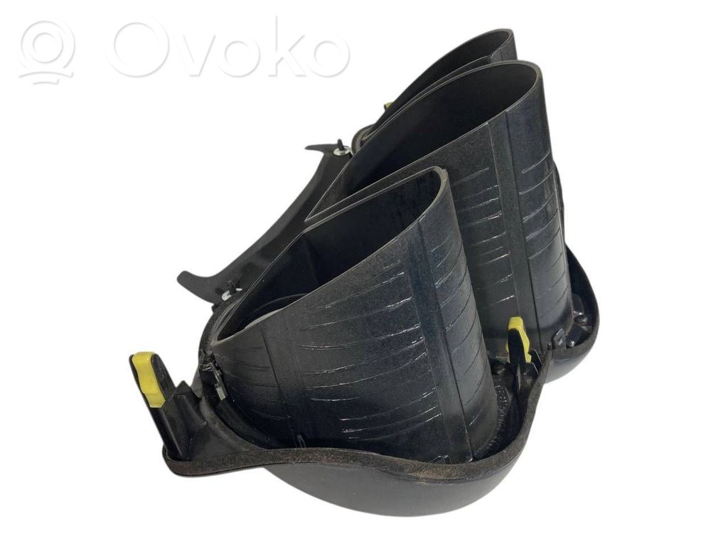 Instrumentu paneļa dekoratīvā apdare