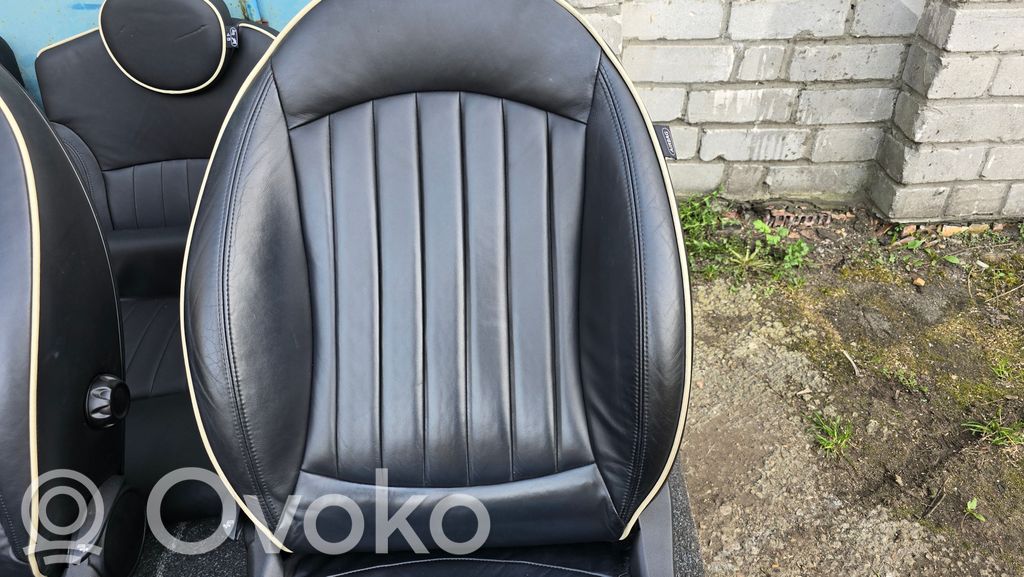 Salona daļu komplekts