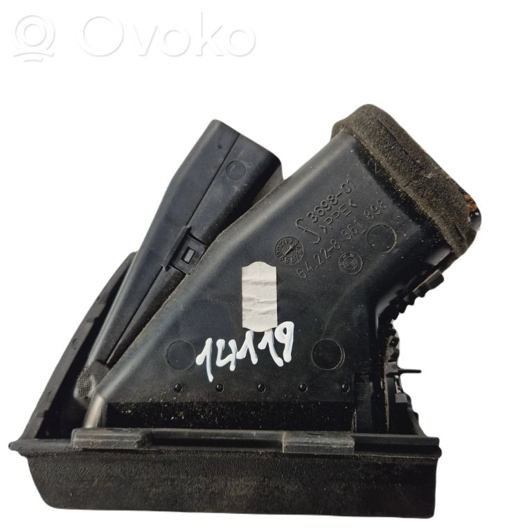 Боковая решетка воздухозаборника