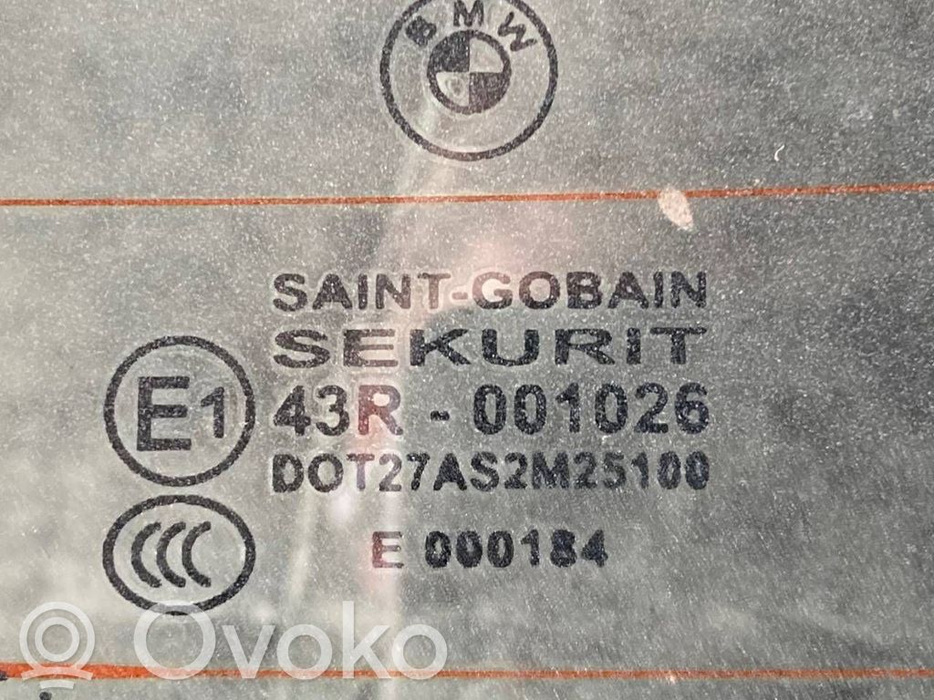 Заднее окно