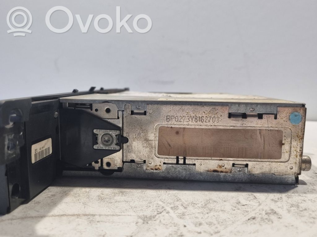 Radio / CD/DVD player / navigation