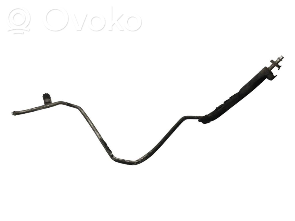 Air conditioner pipe(s) / hose(s)