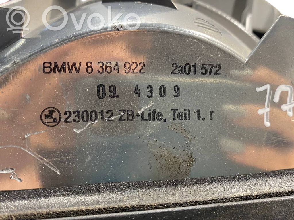 Aizmugurējais lukturis virsbūvē