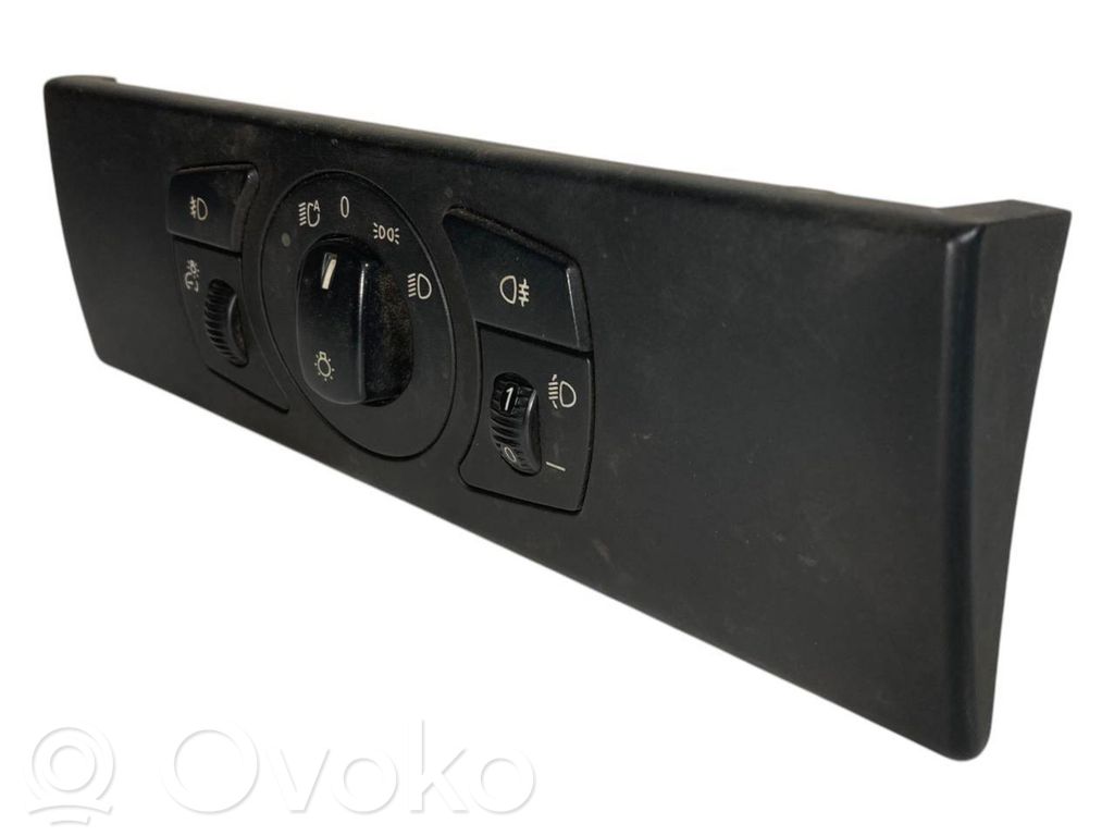 Headlight switch