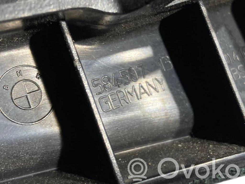 Cita veida salona detaļa