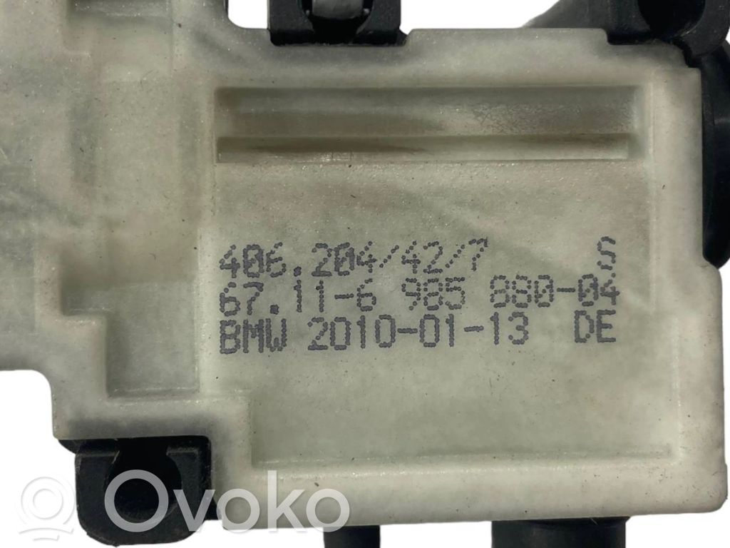 Electric fuel tank lock