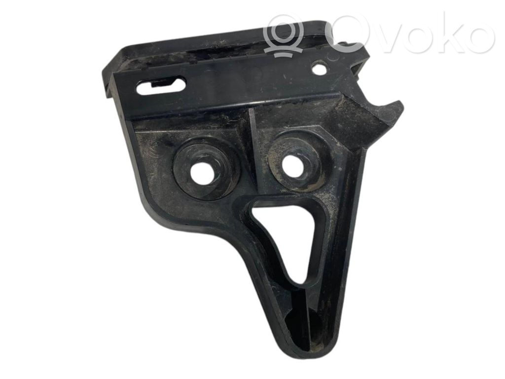 Rear bumper mounting bracket