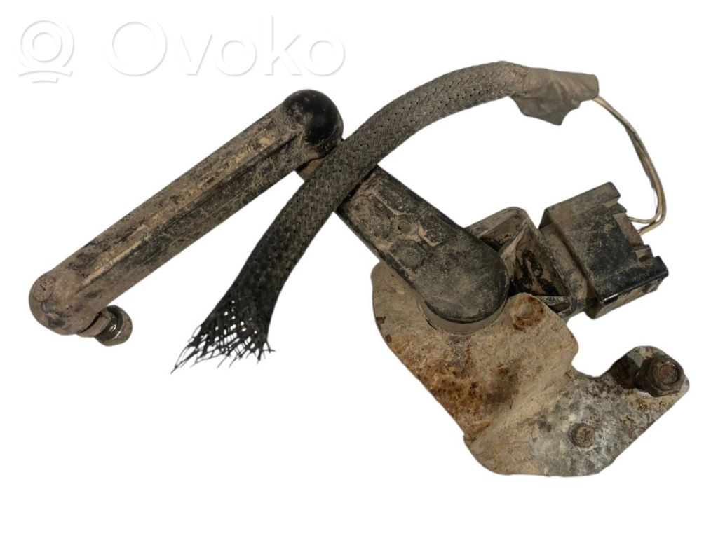 Augstuma sensors (priekšējo lukturu)