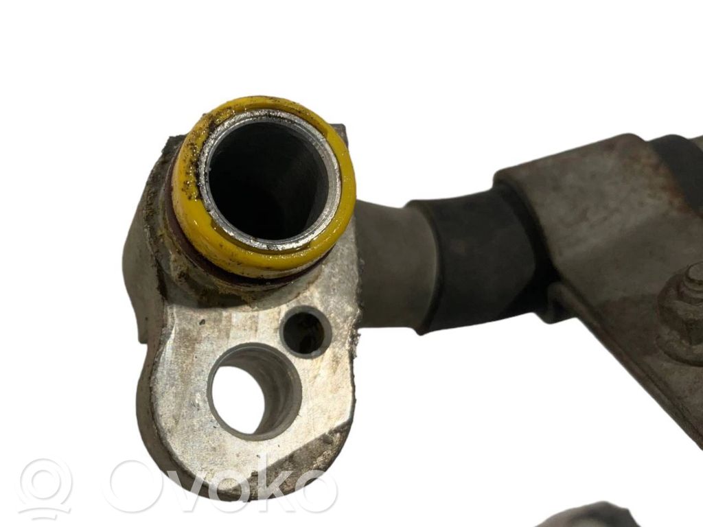 Air conditioner pipe(s) / hose(s)