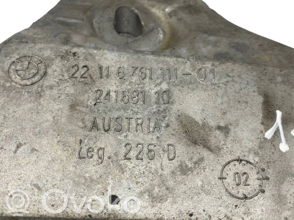 Dzinēja nostiprināšanas stiprinājums-kronšteins