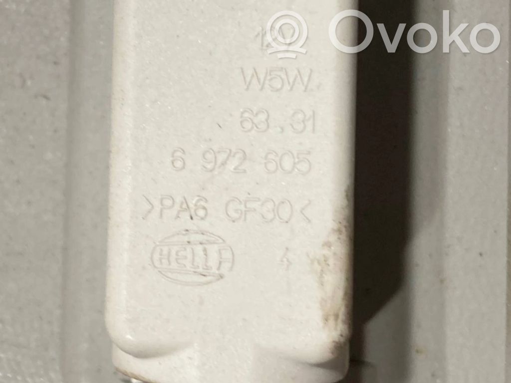 (D) statņa dekoratīvā apdare (augšdaļa)