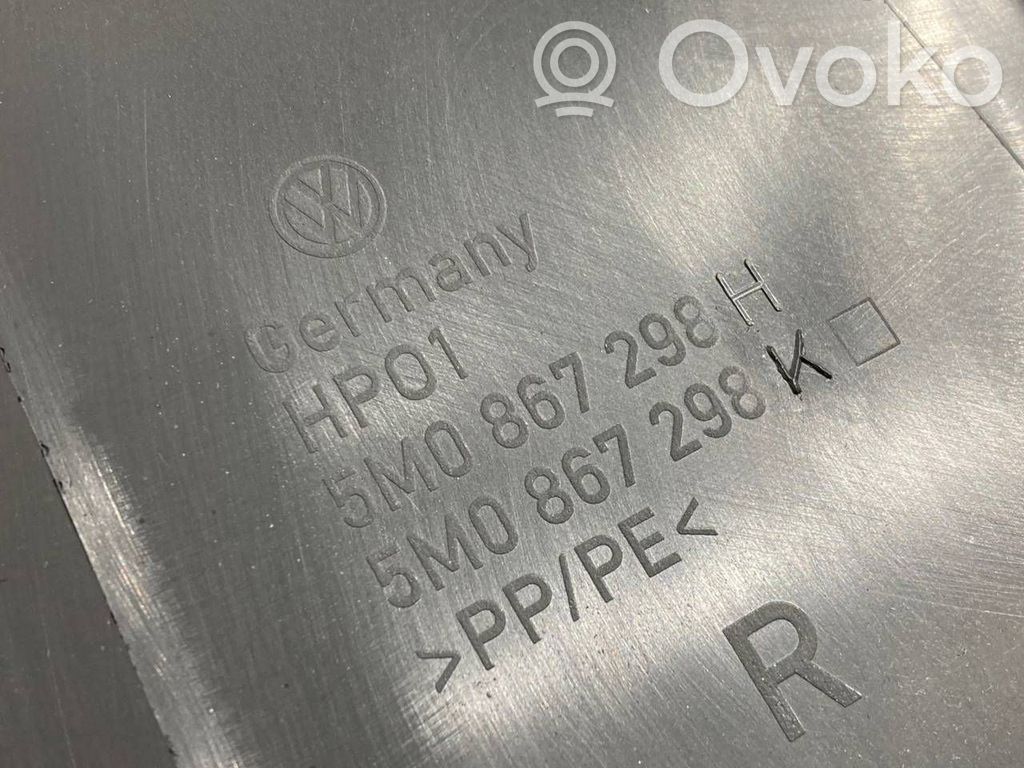 (B) statņa dekoratīvā apdare (apakšdaļa)