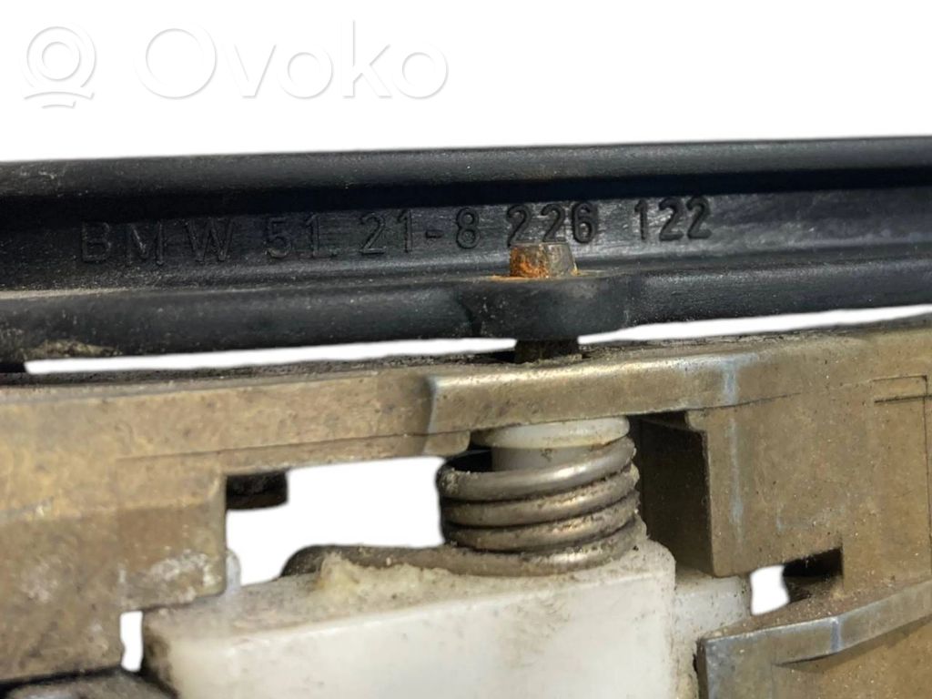 External opening handle