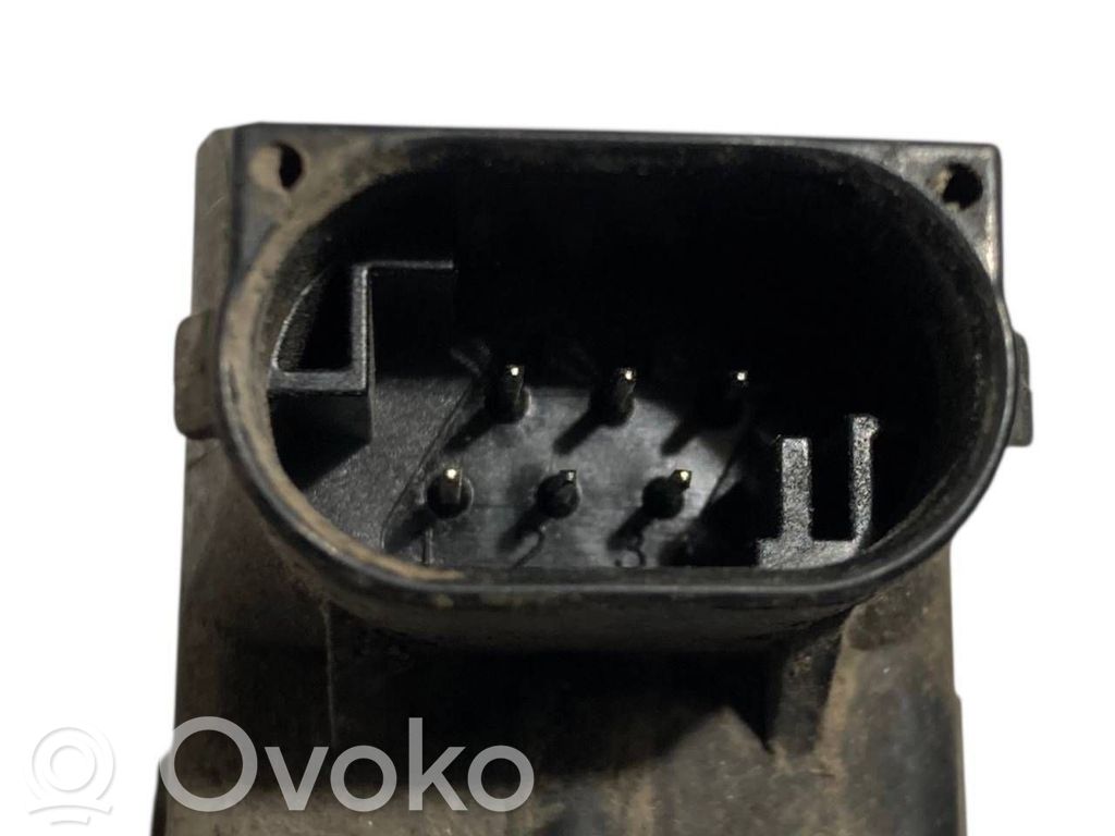 Augstuma sensors (priekšējo lukturu)