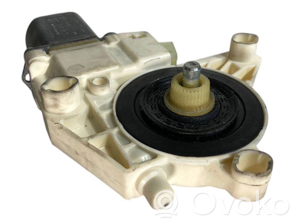 Rear window lifter motor
