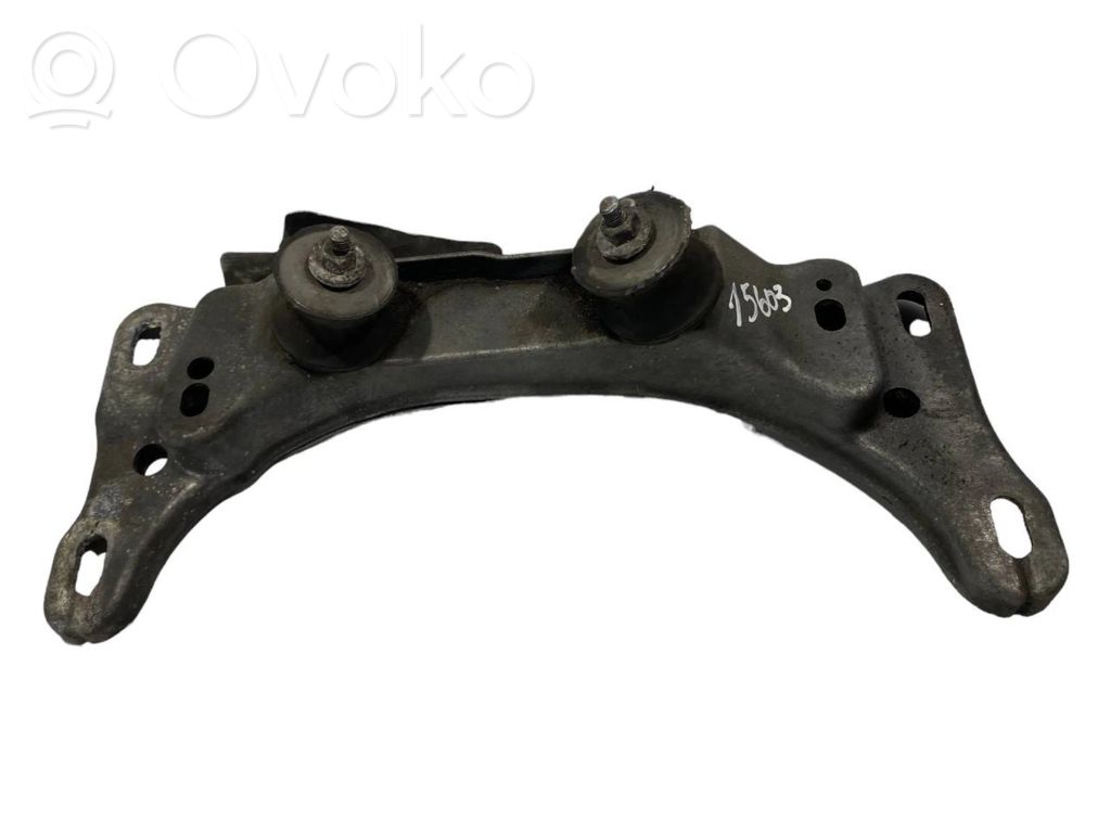 Transmission mounting bracket