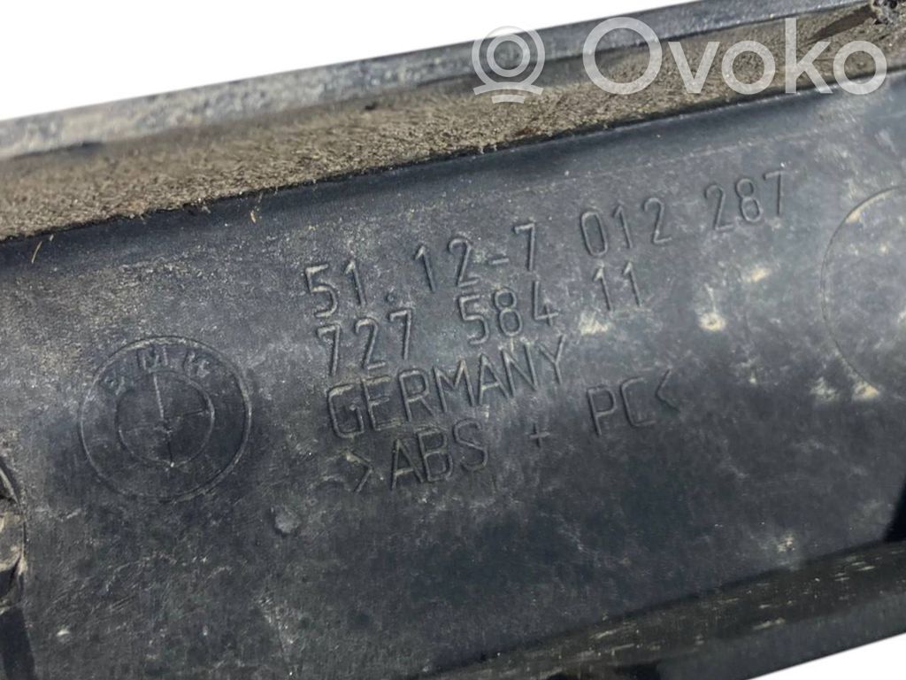 Dekoratīvās aizmugurē bampera ulikas