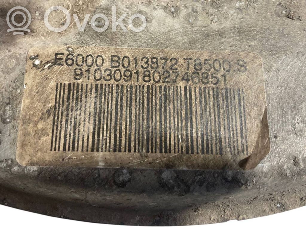 Aizmugurē riteņa rumbas vārpstas šarnīrs (stupica, capfa)