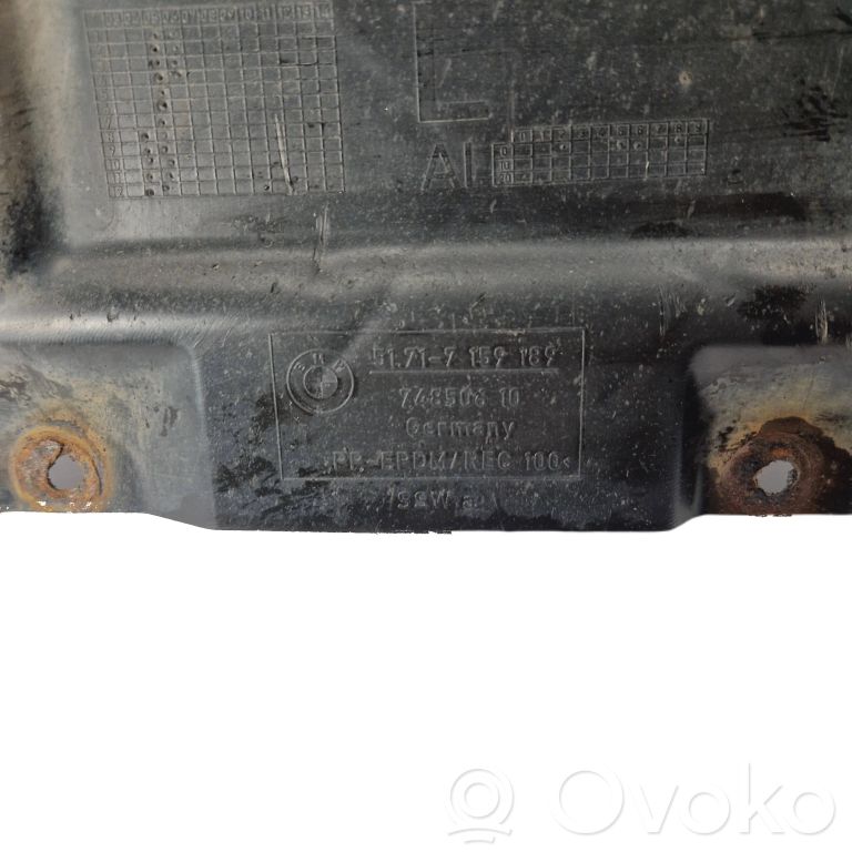 Vidusdaļas apakšas aizsargs