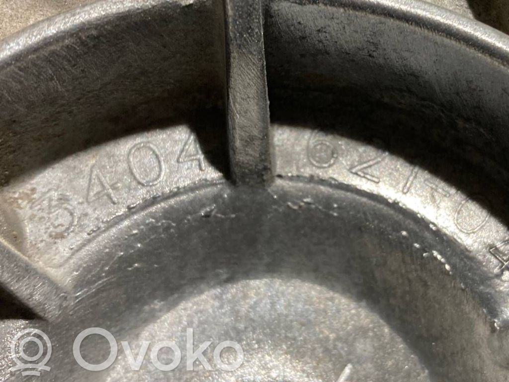 Aizmugurējā reduktora stiprinājums