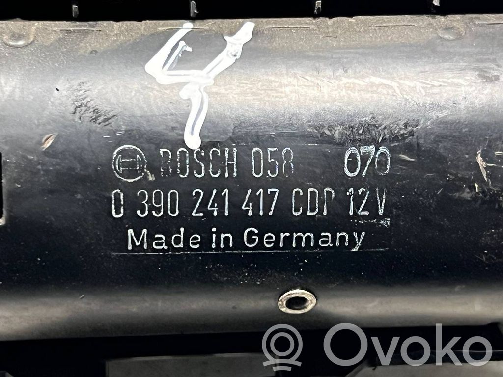 Stikla tīrītāja mehānisms komplekts