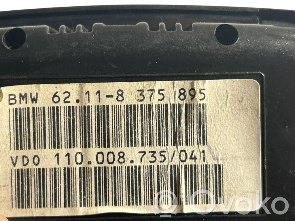 Speedometer (in the instrument panel)
