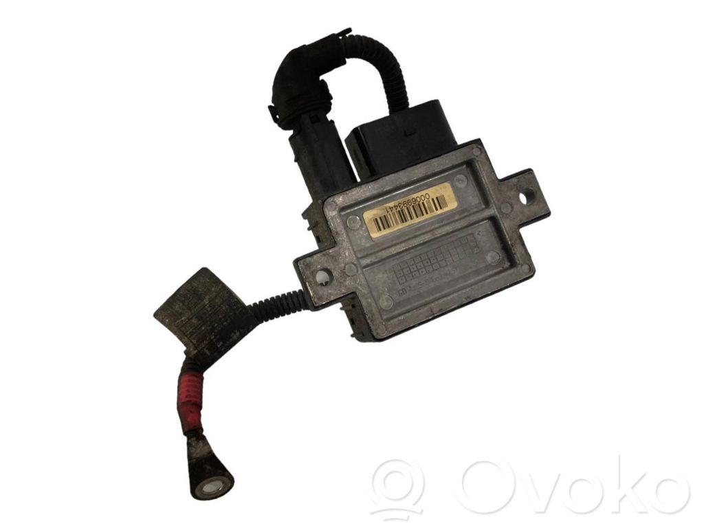 Glow plug relay