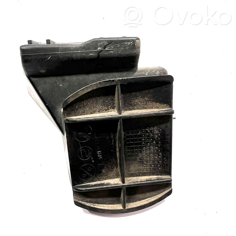 Кронштейн крепления заднего бампера