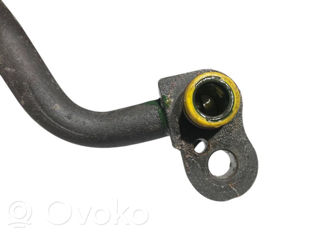 Air conditioner pipe(s) / hose(s)