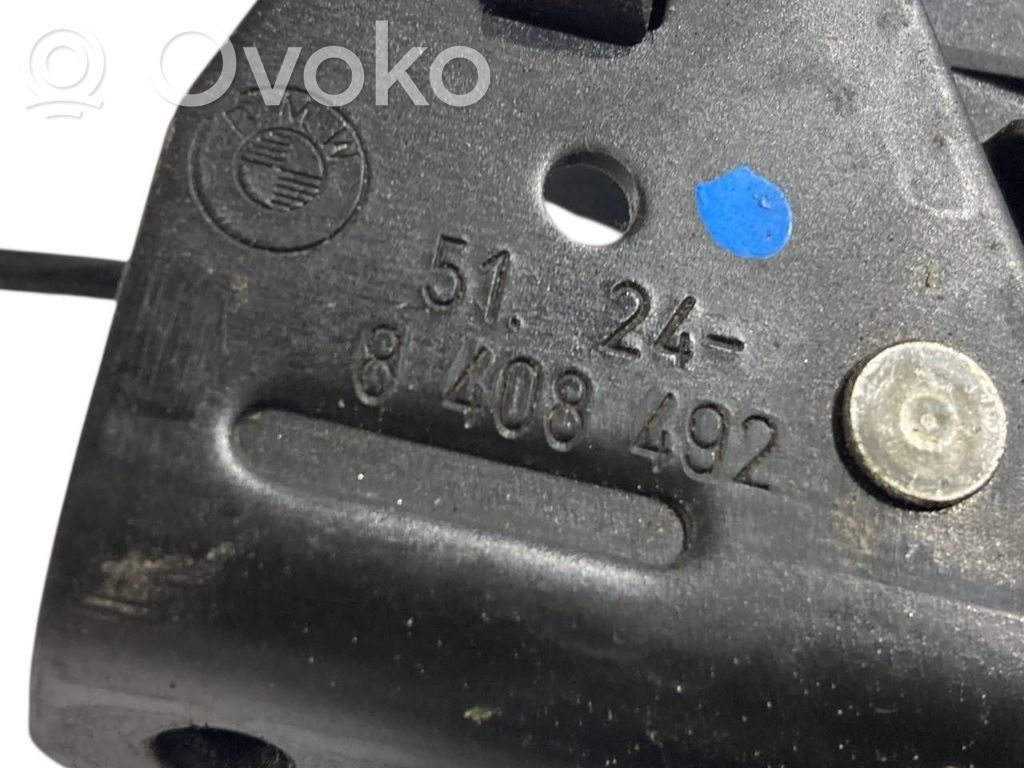 Aizmugurējā pārsega slēdzene