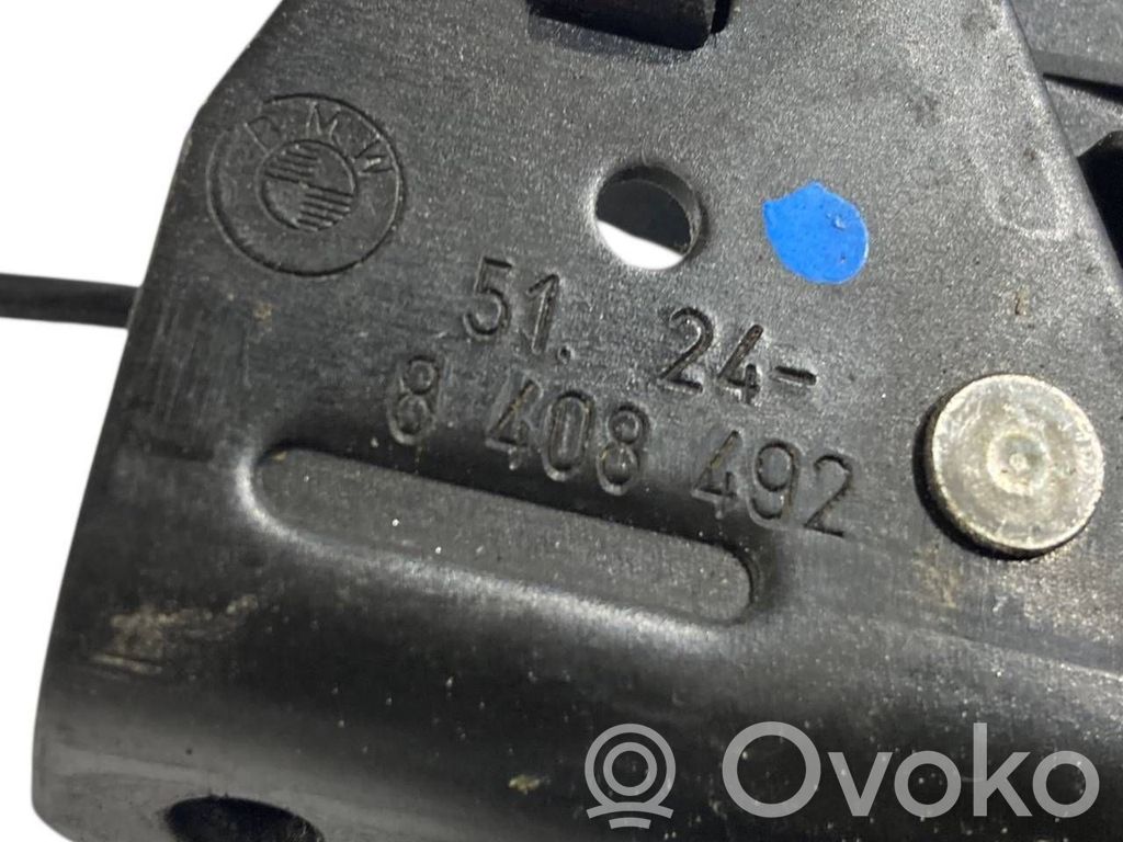 Aizmugurējā pārsega slēdzene