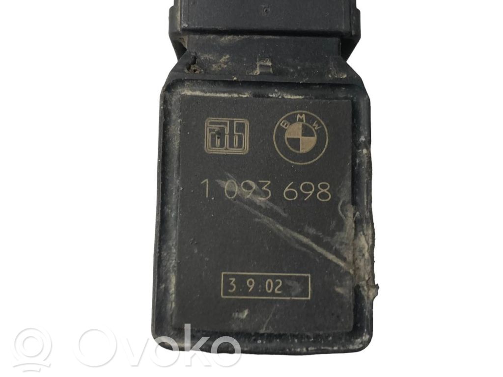 Augstuma sensors (priekšējo lukturu)