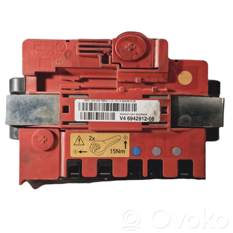 Positive wire connection assembly