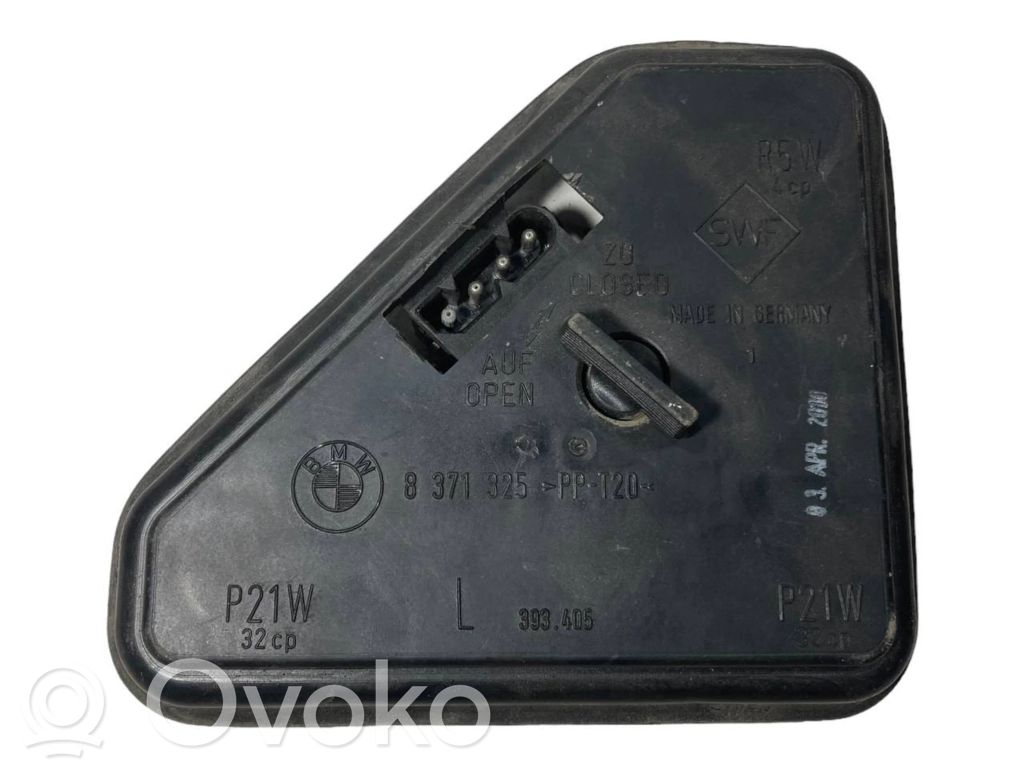 Rear lamp cover holder