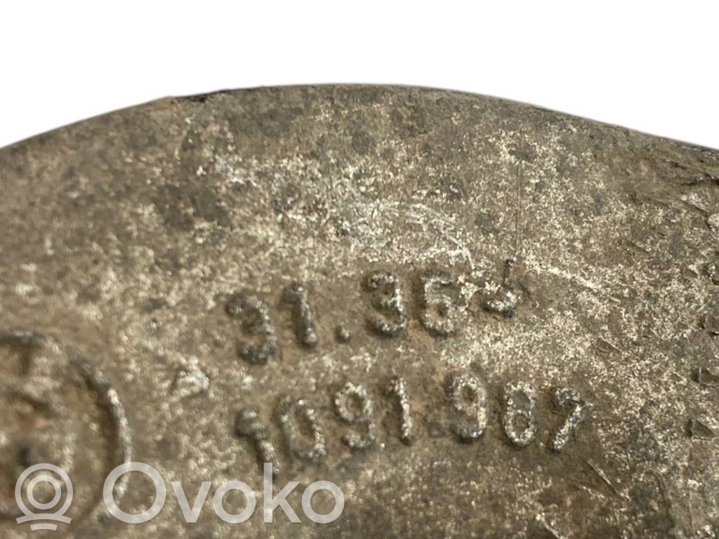 Stabilizatora stiprinājums (priekšā)