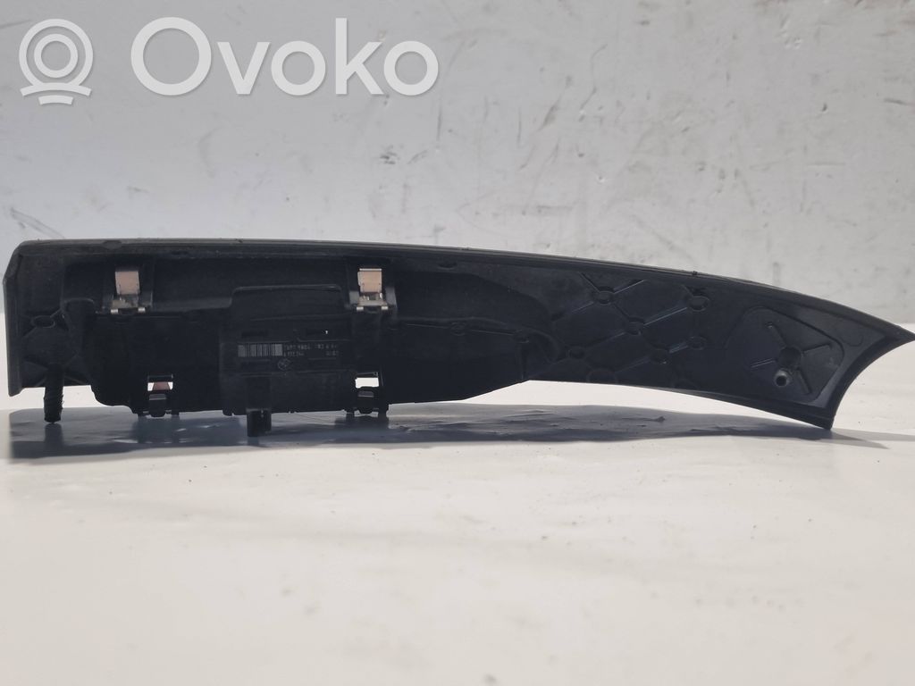 Power window switch
