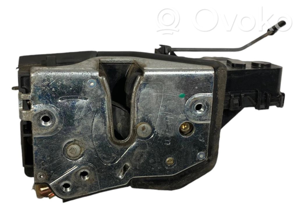 Aizmugurē slēdzene